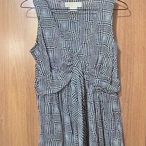 Michael kors black and white blouse